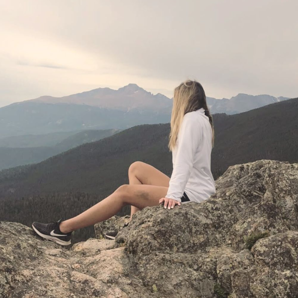 Photo representing a short story about anxiety and emotional healing.